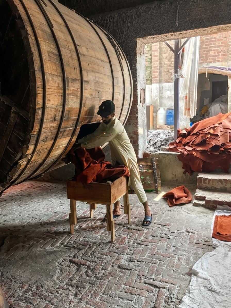 Leather milling machine softening the hide